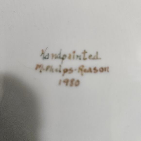 Hand Painted Oval Floral Porcelain Plate 1980 Signed M. Kaips-Kason 8.5"x6" - Picture 4 of 4